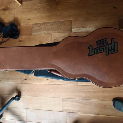 Gibson Les Paul Studio T 2017 with case and paperwork image 2