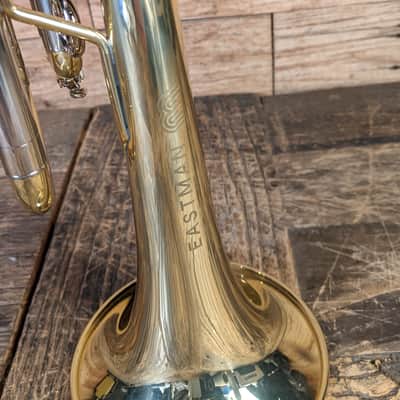 Eastman ETR-420 Trumpet With Case & Mouthpiece image 5