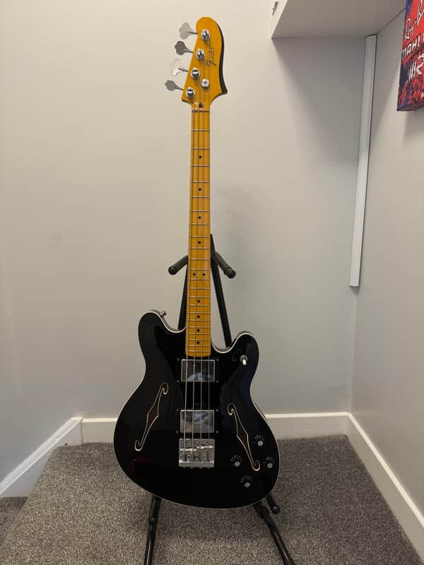 Fender Modern Player Starcaster Bass