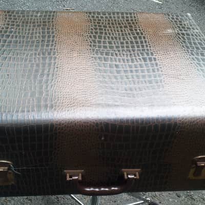 Bellini Accordion 41 Key 120 Base with Case image 3