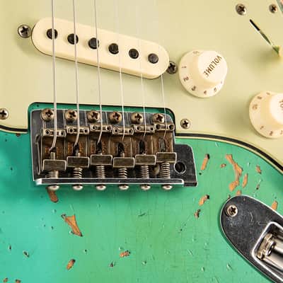 Fender Custom Shop 1960 Dual Mag II Stratocaster Super Heavy Relic Aged Seafoam Green LTD image 13