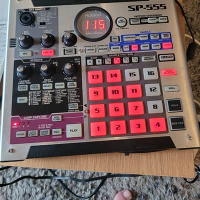 Roland SP-555 Sampler 2007 - 2013 - Gray w/ original box, power cord, manual, 2 gb CF card, and extra cables (RCA to JACK) image 2