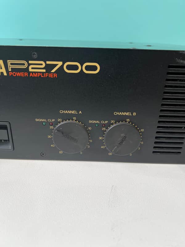 Yamaha P2700 Amplifier image 1