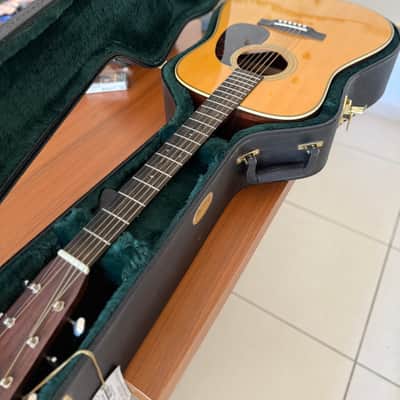 Martin Standard Series HD-28 2022 - Present - Natural image 8