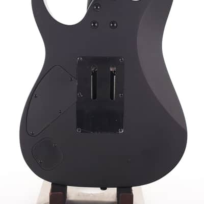 Ibanez RGRB720-BKF Iron Label Black Flat B-stock 3710gr image 13