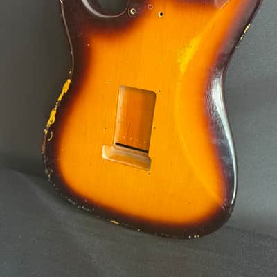 🔥 Fender Custom Shop 1957 Stratocaster Relic Body – Chocolate Burst – COA & Neck Plate 🔥 image 7