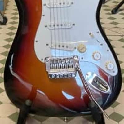 Fender Stratocaster japan 1985 mij ponte system 1