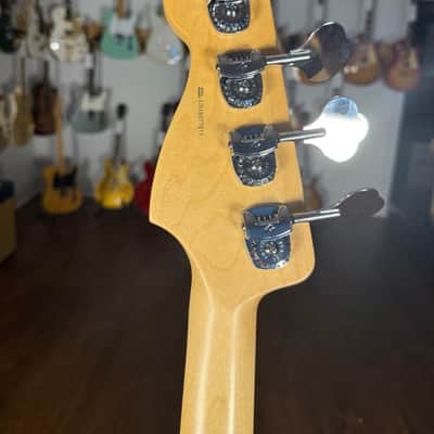 Fender American Professional Precision Bass 2018 - 3 Tone Sunburst - OHSC image 10