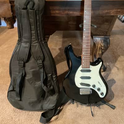 Vintage Washburn Bantam Guitar Very Rare comes with new gigbag and strap image 1