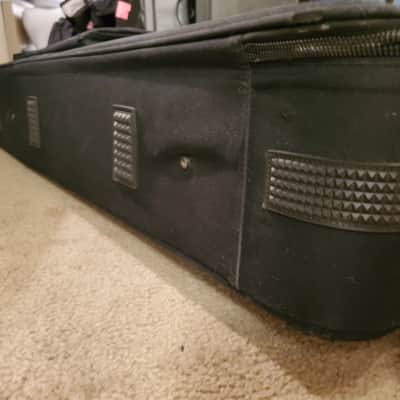 LARGE GATOR KEYBOARD/SYNTHESIZER TRAVEL CARRYING CASE W/WHEELS image 10