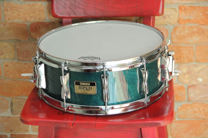 Yamaha Birch Custom 5.5x14 snare drum - Turquoise image 1