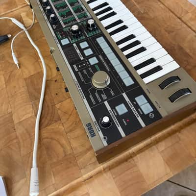 Korg MicroKORG 37-Key Synthesizer/Vocoder 2002 - 2019 - Silver - Excellent image 15