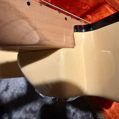 Fender American Deluxe Telecaster with Maple Fretboard 2005 image 13