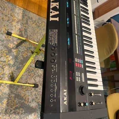 Akai AX80 Synthesizer 1980s - Black image 3