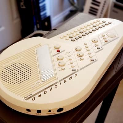 CERTIFIED!!! SUZUKI OMNICHORD OM300 INSPECTED/SERVICED AND IN AMAZING CONDITION! image 6
