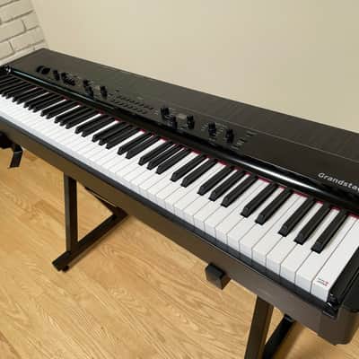 Korg GS-1 88 GrandStage Piano 2017-18