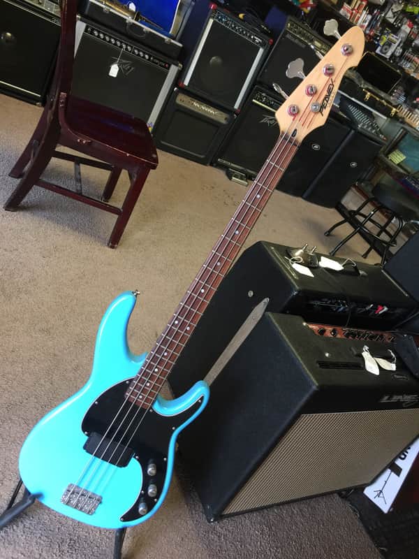 Peavey Forum Blue image 1