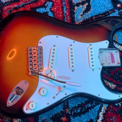 Fender Stratocaster Reissue 1965 - Sunburst Loaded Body image 3