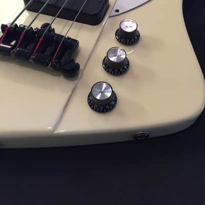 Gibson Thunderbird Signed by John Entwistle of The Who image 4