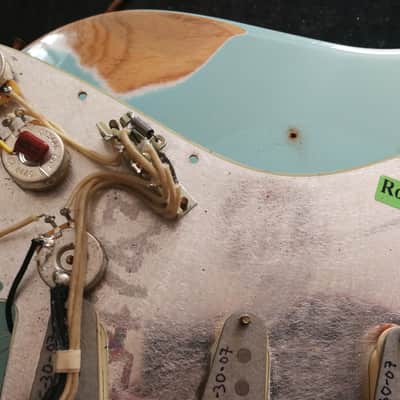 Fender Stratocater Custom Shop Relic 62 L.E. Namm 2007 Daphne Blue Abigail Ybarra handwound 2007 - Daphne Blue image 21