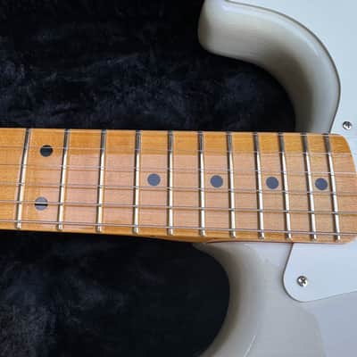 Fender Eric Johnson Stratocaster with Maple Fretboard 2005 - Present White Blonde image 3