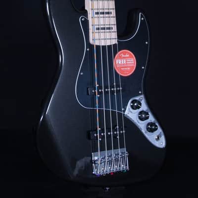 Squier Affinity Series Active Jazz Bass V, Maple FB, Black Metallic image 4