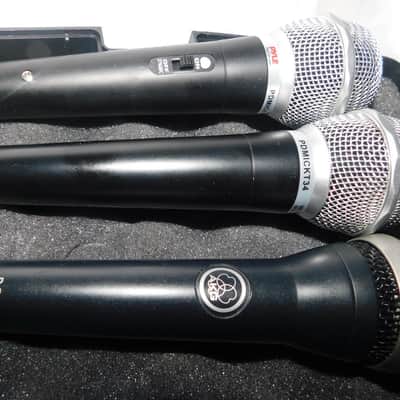 AKG D5 Standard Dynamic Vocal Microphone with 2 pyle mics in case image 4