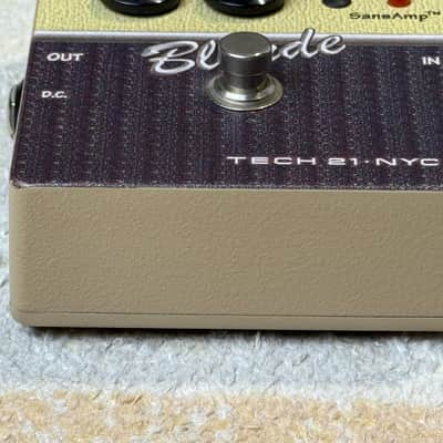 Tech 21 SansAmp Character Series Blonde V2 2010s - Blonde/Black image 5