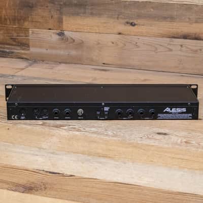 Alesis Quadraverb 2 Digital Reverb Effects Processor Quadra-verb Two U284305-01 image 6
