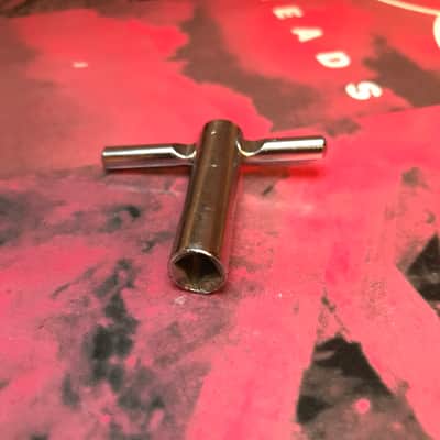 Vintage Tama? square drum key image 3