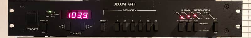 Adcom Adcom GFT-1/GFT-1 vintage AM/FM stereo tuner 80s  - Black image 1