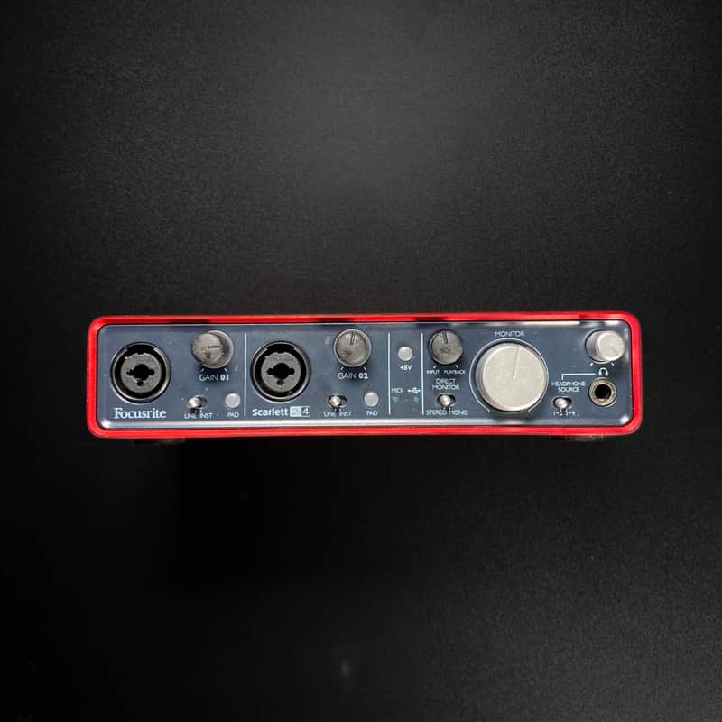 Focusrite Scarlett 2i4 - Red image 1