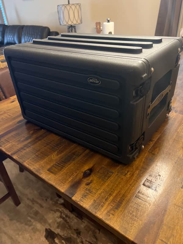 SKB 1SKB-R6S Shallow 6U Roto Rack Case with Steel Rails