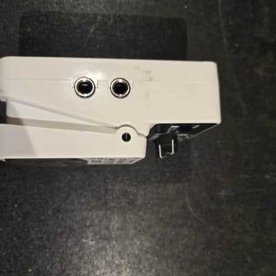 Behringer AB100 Instrument/Amp Selector 2010s - White image 4
