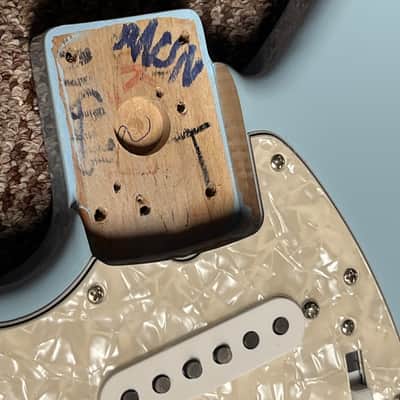 Fender Cobain Jagstang guitar loaded body blue lefty lefthanded image 4