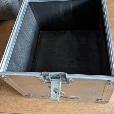 DMC 12" Flight case 1989 - Silver image 6