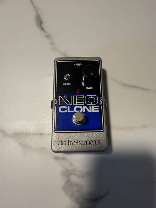 Electro-Harmonix Neo Clone Analog Chorus 2010 - Present - Black / Blue image 1
