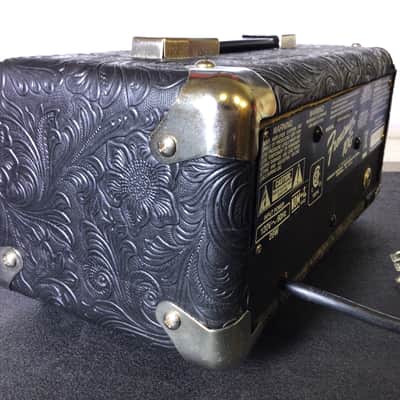 Fender Frontman 10G Embossed Black Tolex image 4
