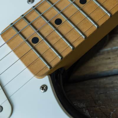 2004 Squier '51 - Sunburst image 17