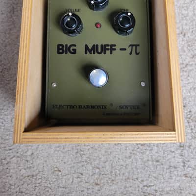 Electro-Harmonix 90's Big Muff Pi (Green Russian) image 11