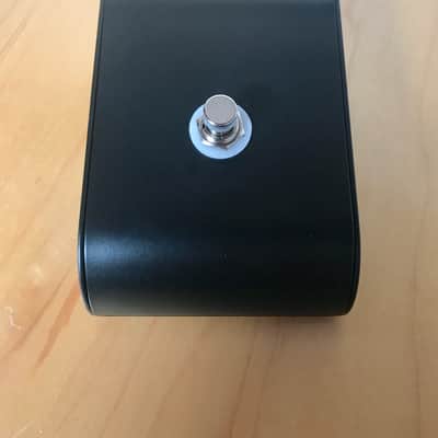 GAPco One Button Foot Switch with 1/4" Jack Socket (SKU1006) image 1