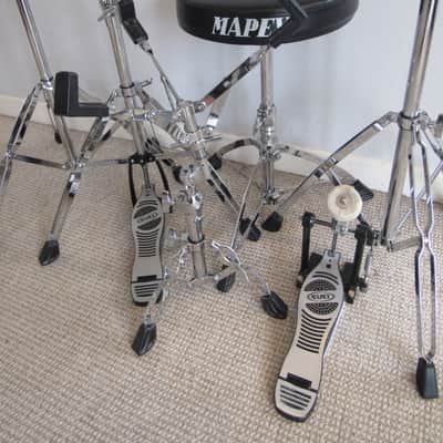 Mapex V Series Black Drum Kit with Hadware Jazz/Child/Portable -18" BD, 8"+10" TT, 12"+14" FT, 12"SN image 20