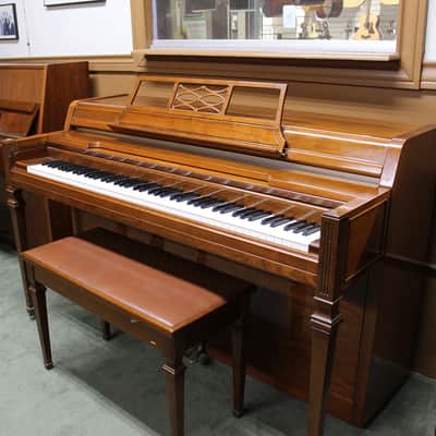 Yamaha Spinet Upright Piano with Bench image 1