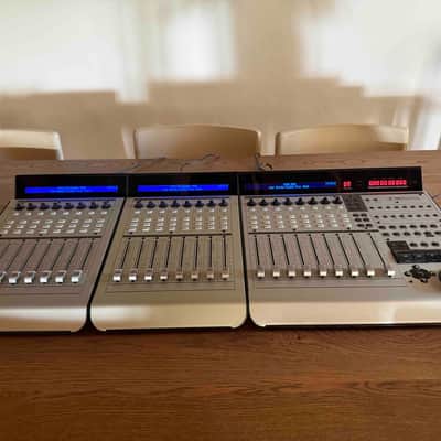 Mackie MCU PRO SILVER 2010 + MCU PRO XT (2) image 1