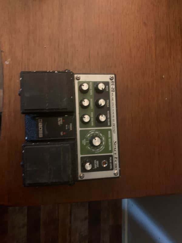Boss RE-20 Space Echo