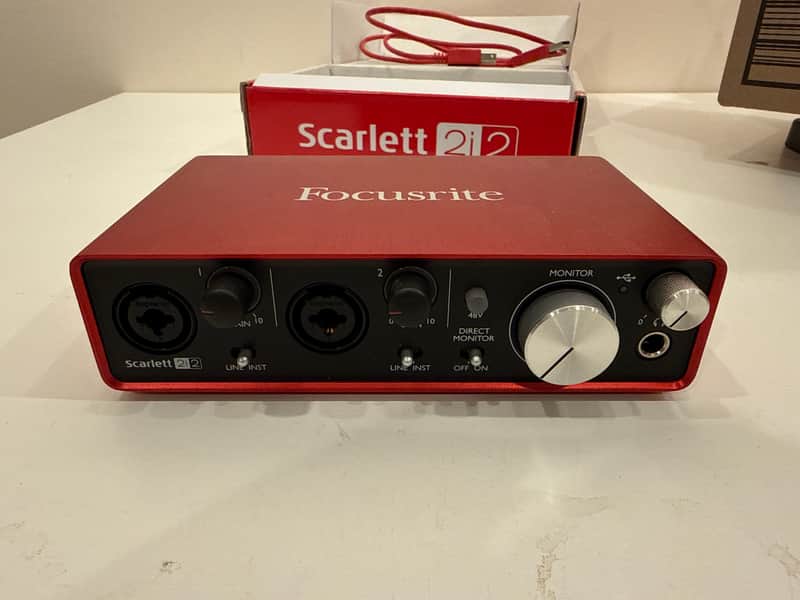 Focusrite Scarlett 2i2 2nd Gen USB Audio Interface 2016 - 2018 - Red / Black image 1