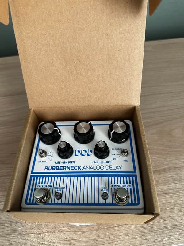 DOD Rubberneck Analog Delay 2010s - White/Blue image 1