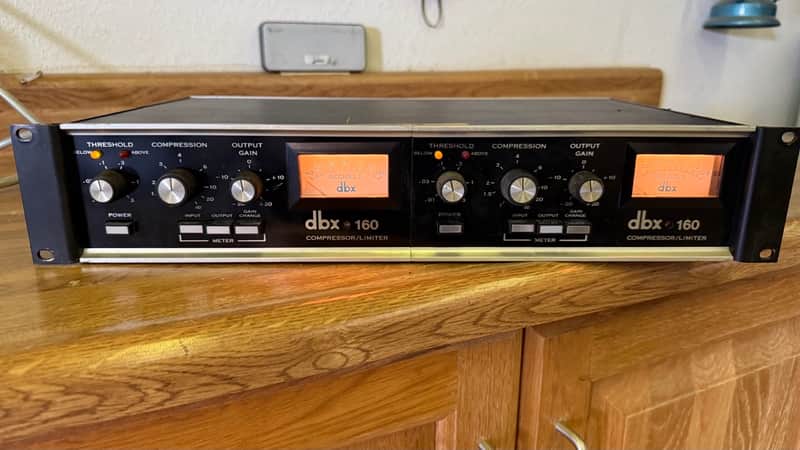 Pair of dbx 160 Compressor / Limiters image 1