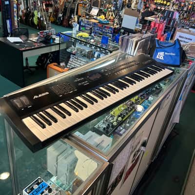 Alesis  QS7.1
