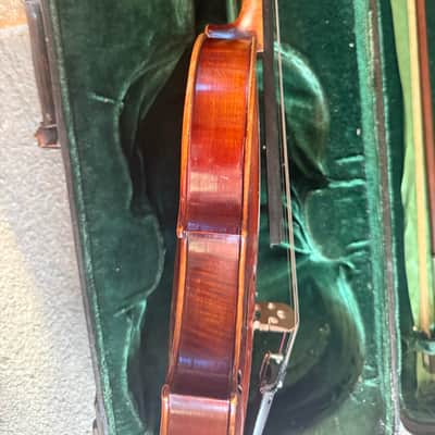 German Violin. Full size with case and bow. E. R. Pfrezschner brand image 9